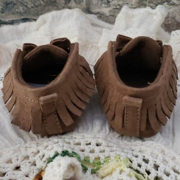 Carter's Baby Girl Faux Suede Moccasin Bootie Brown Size 3-6 months - Picture 5 of 8